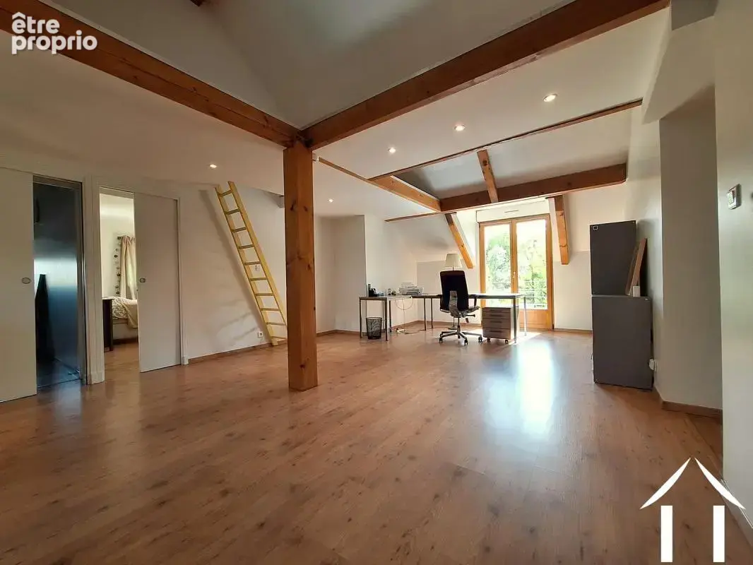 Maison moderne de 5 chambres dans un cadre naturel unique - photo 7