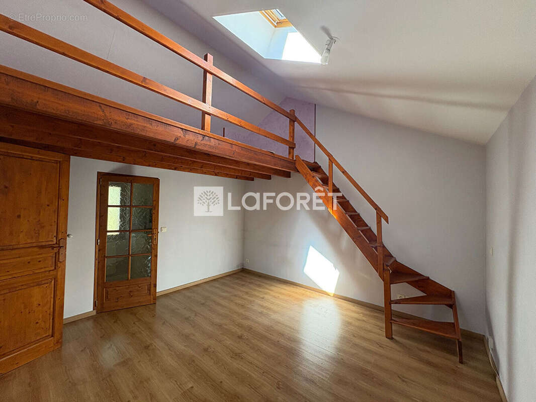 Maison à GAILLON-SUR-MONTCIENT