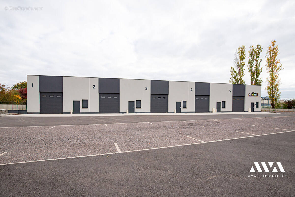 Commerce à TOMBLAINE