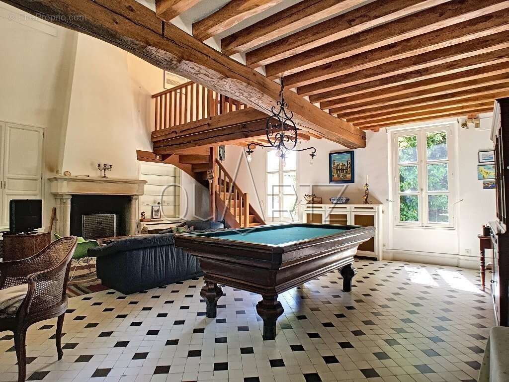 Maison 360 m² à Chaumont-En-Vexin  - photo 6