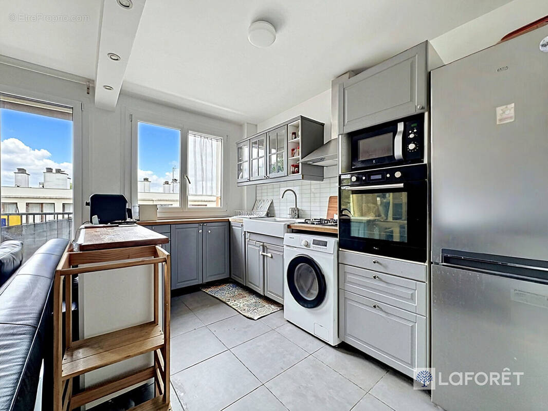 Appartement à FRESNES