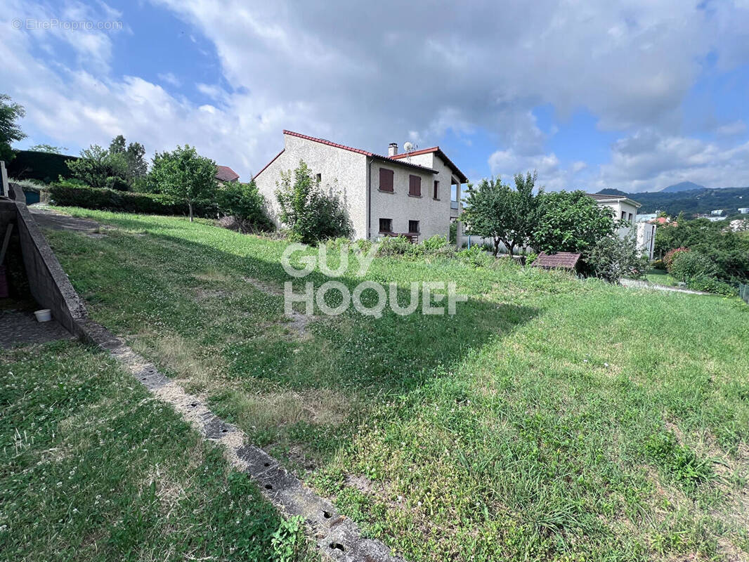 Terrain à CLERMONT-FERRAND