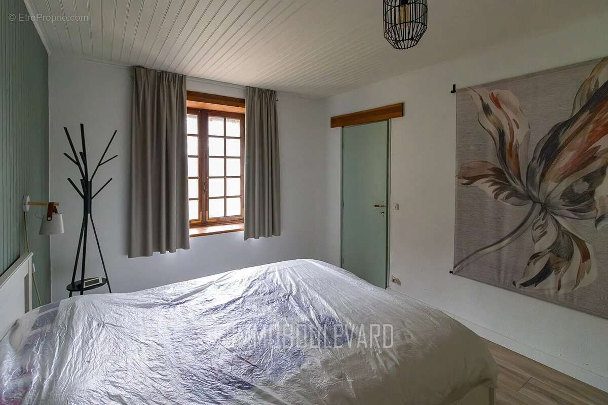 Maison à SAINT-SILVAIN-SOUS-TOULX
