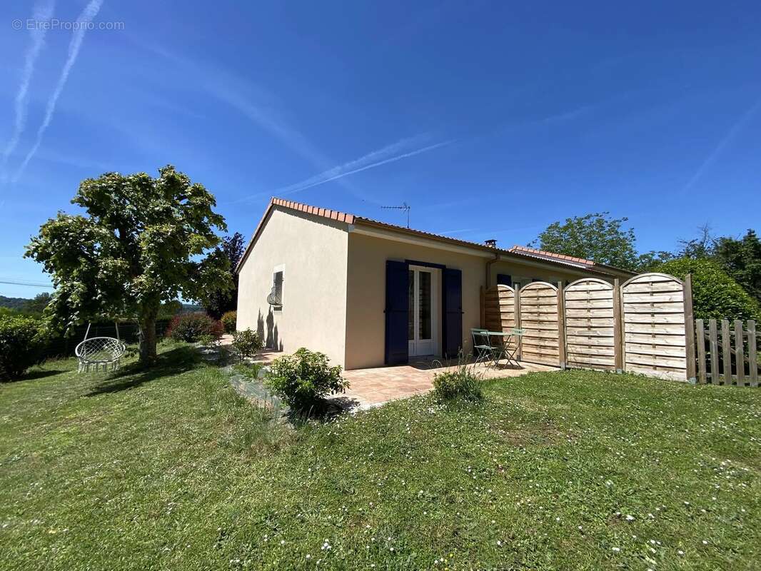 Maison à BELLAC