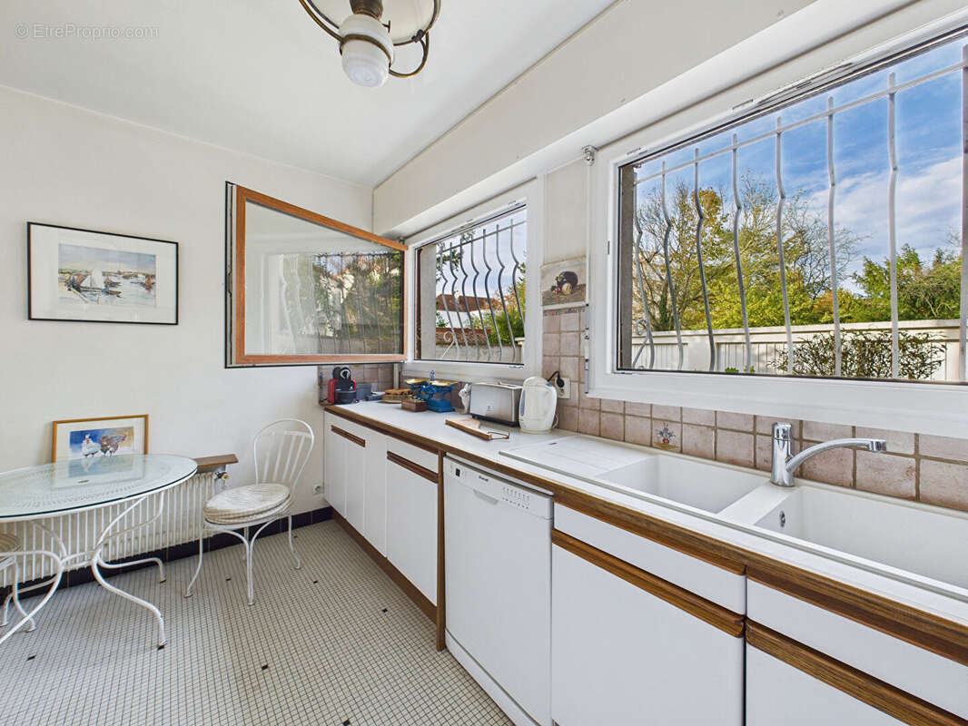 Appartement à SAINT-MAUR-DES-FOSSES