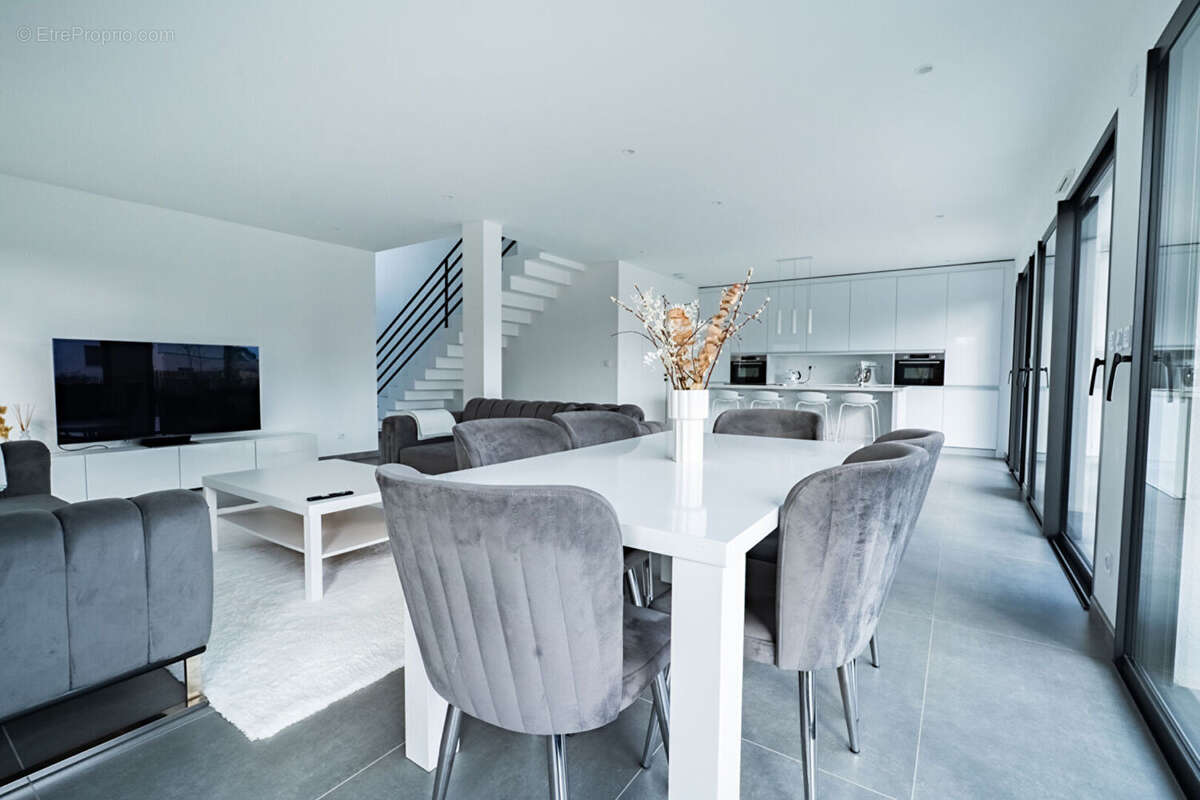 Maison à SAINT-SYLVAIN-D&#039;ANJOU