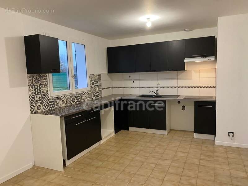 Maison à MONTENESCOURT