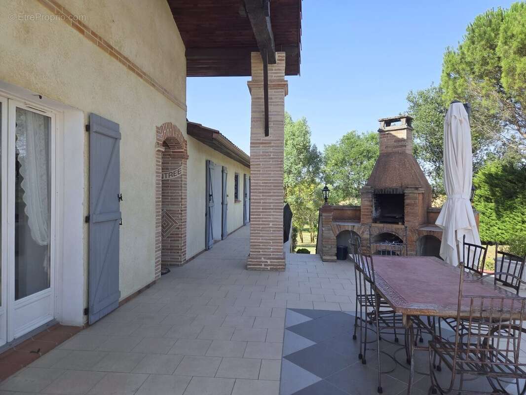 Proche l'I.Jourdain, maison T5 avec grand jardin - photo 4