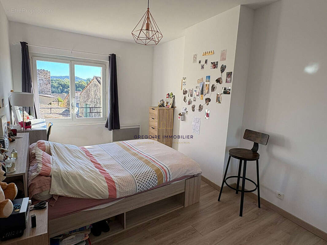 Maison à LA TOUR-D&#039;AIGUES