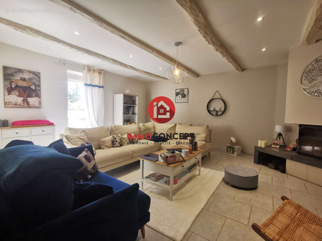 Maison 151 m² à Saint-Paul-Les-Fonts  - photo 3