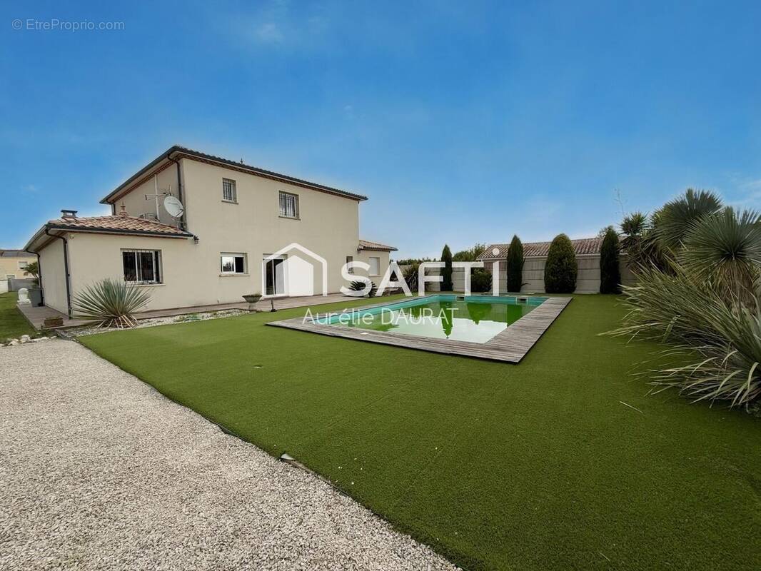 Photo 1 - Maison à CUSSAC-FORT-MEDOC