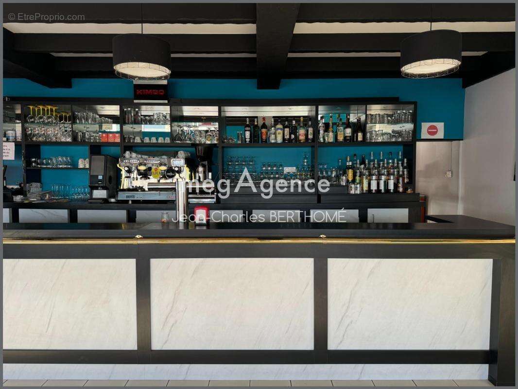 Emplacement stratégique pour ce restaurant renommé d'une surface de 200M2, excellente rentabilité - photo 4