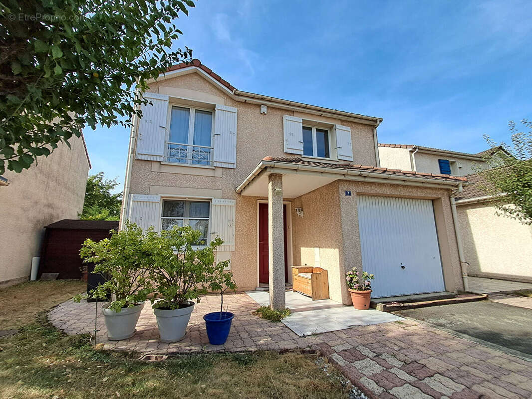 Maison 93m² à sevran - photo 4