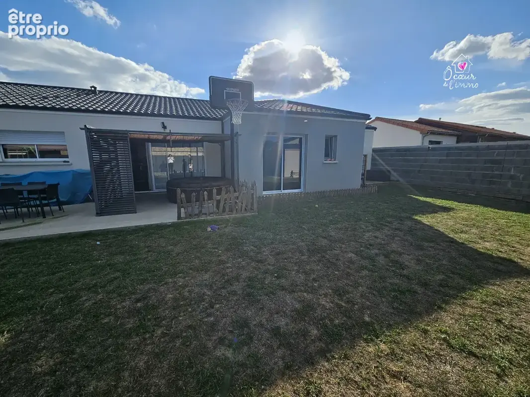 Maison 6 pièces 122 m² à vendre à Yzernay (49360) - photo 2