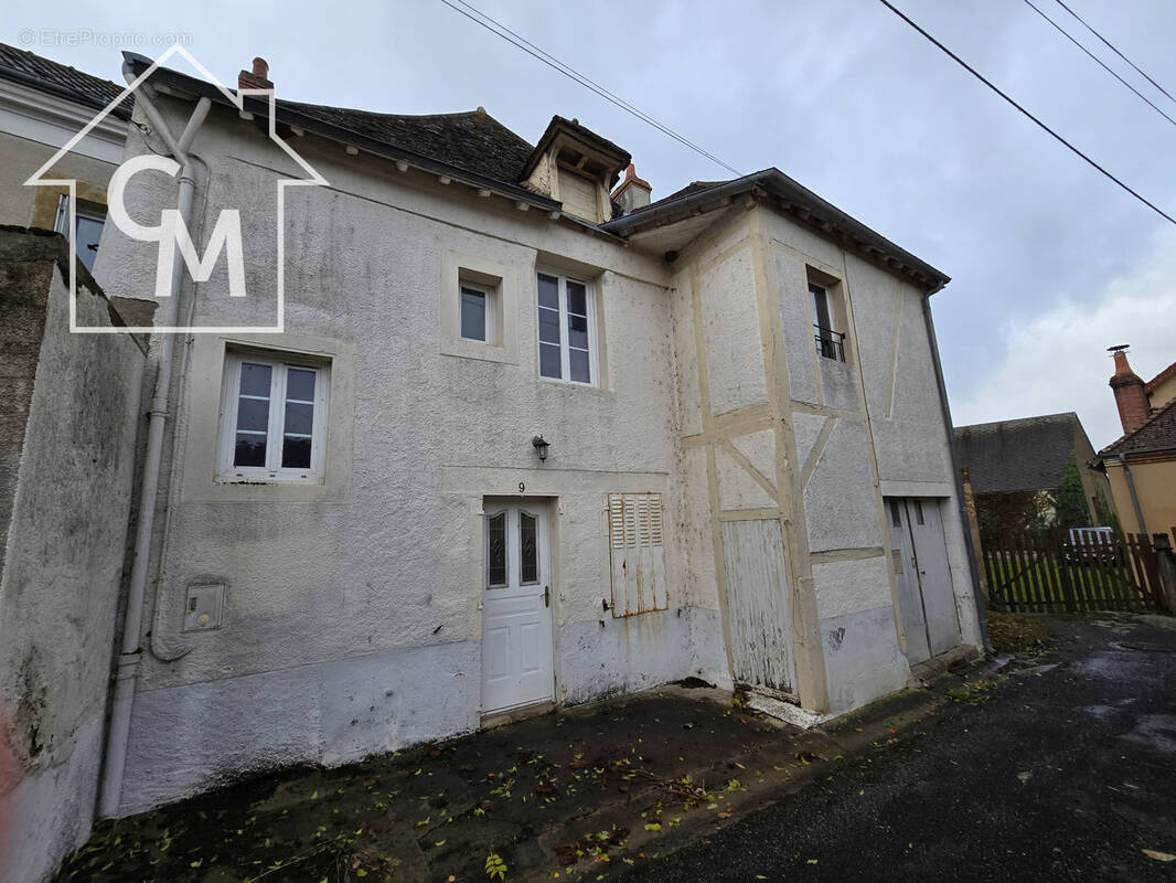 Maison à CLUIS