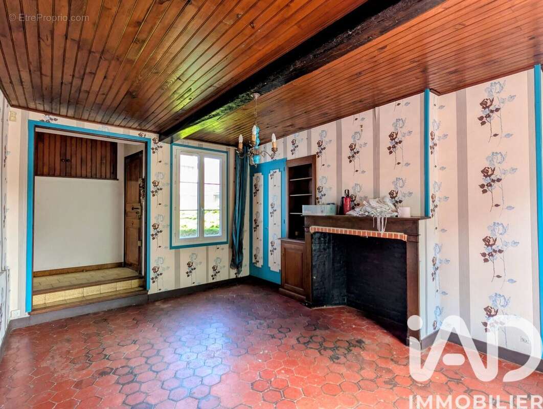 Photo 3 - Maison à TROISSEREUX