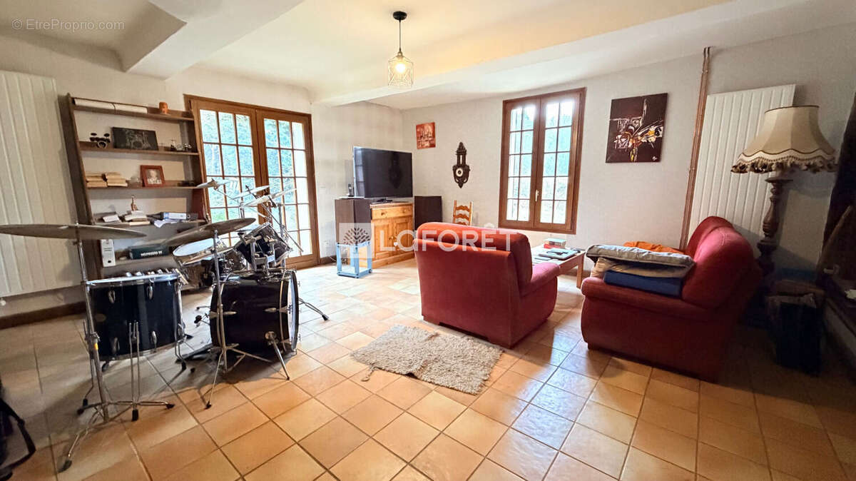 Maison à FUTEAU