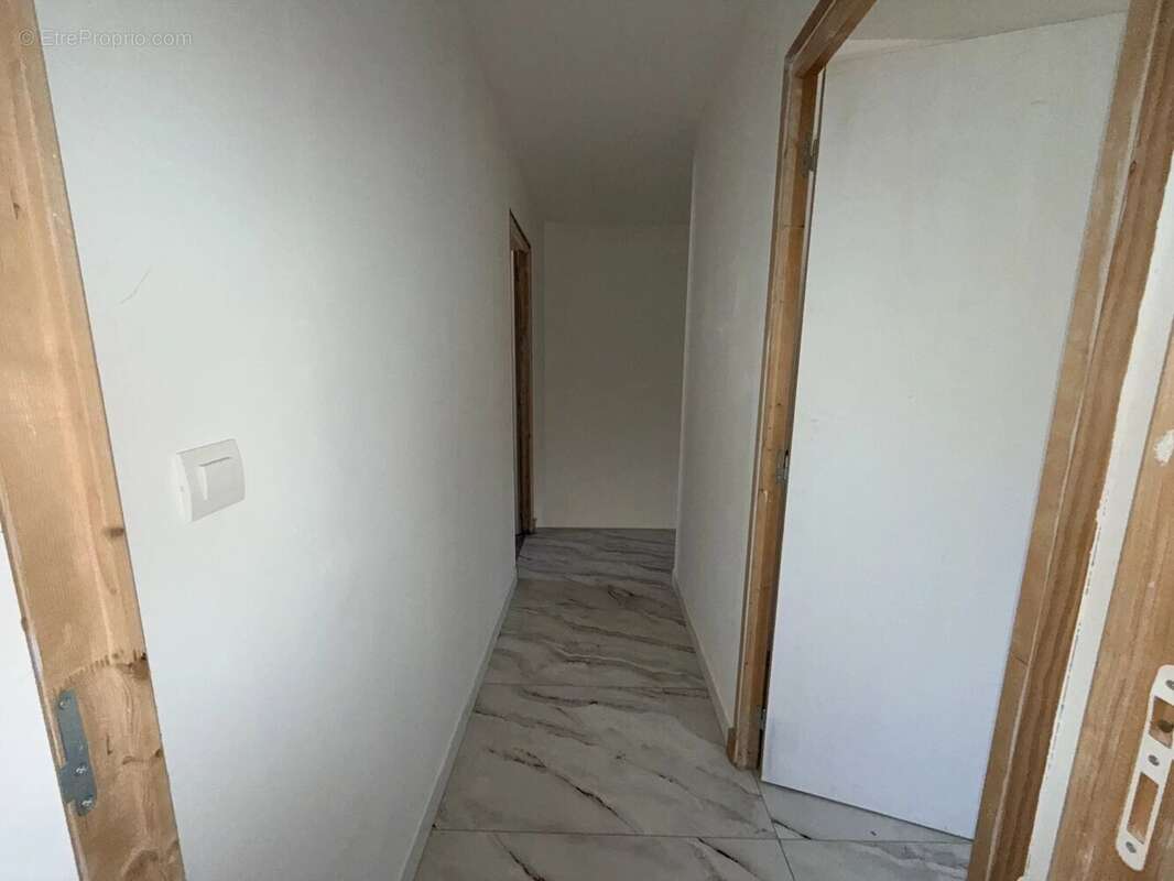 Maison à TOURRETTE-LEVENS