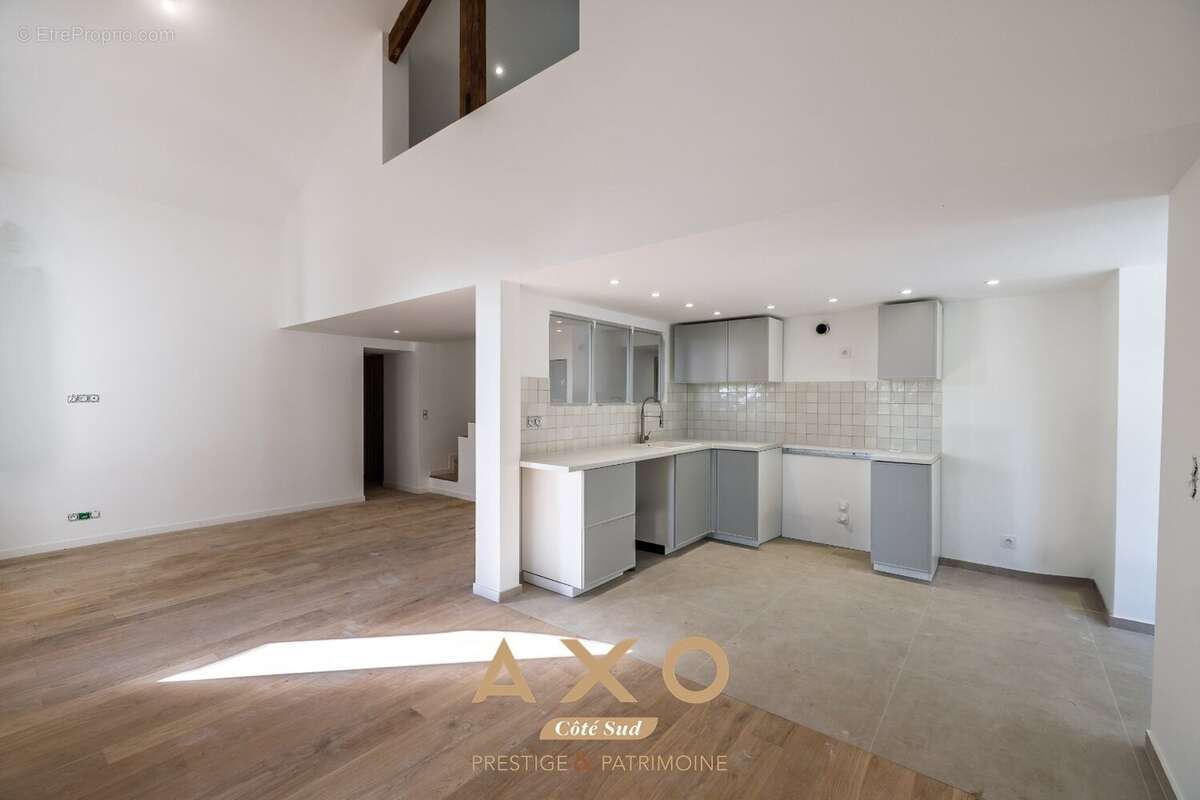 Aix-en-provence - proche la torse - maison de ville- t4 - piscinable - garage - 895 000 - photo 2