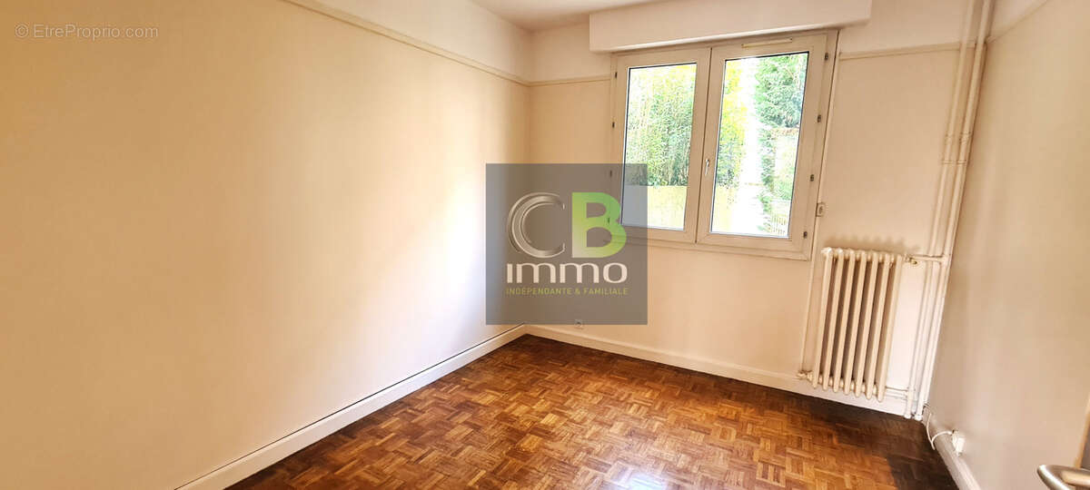 Appartement à GARCHES