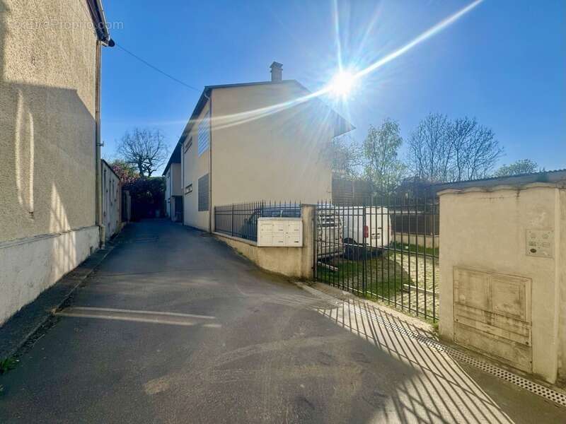 Appartement à LE RAINCY