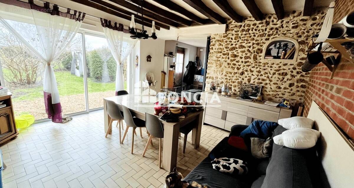Maison à LA CHAPELLE-SAINT-REMY