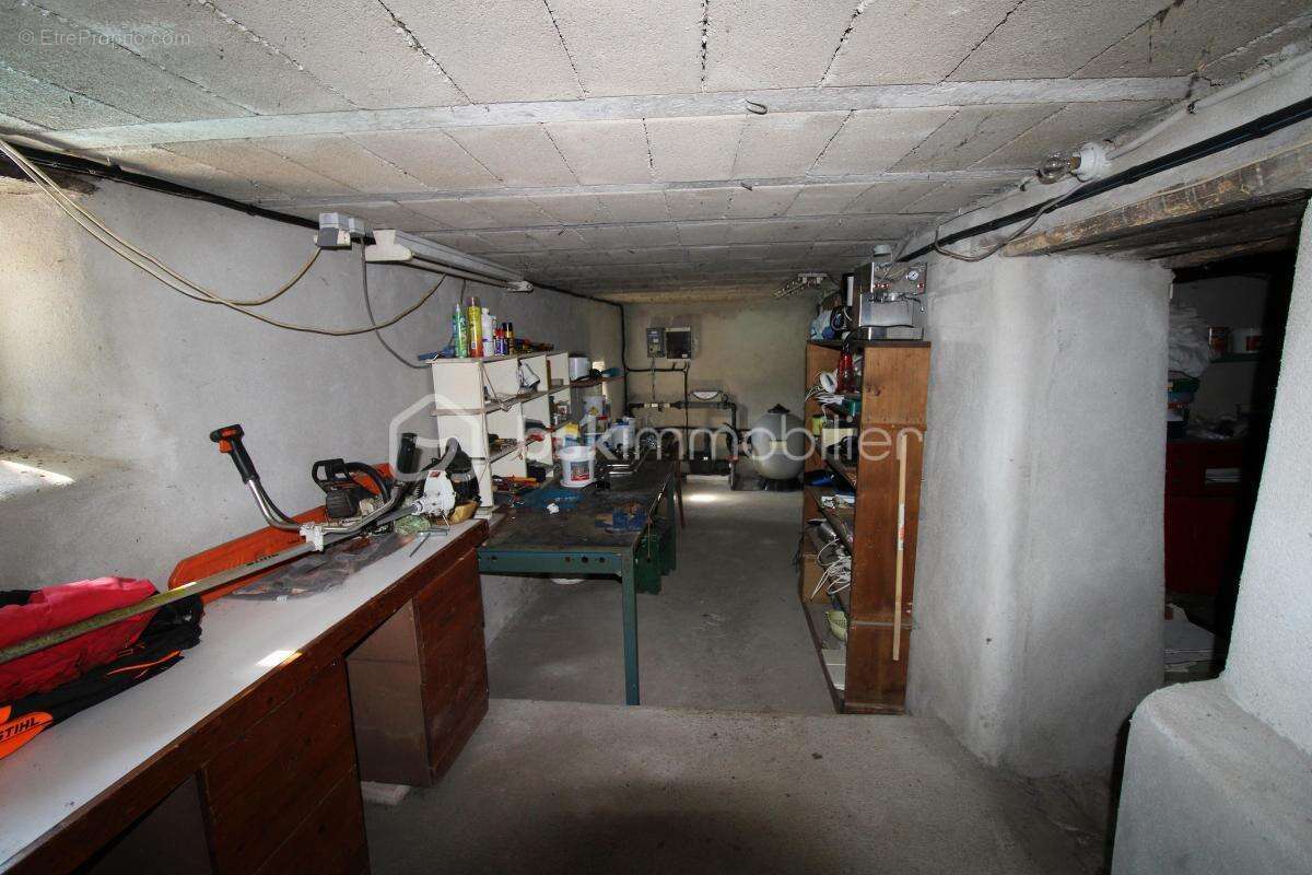 Maison à SAINT-JEAN-DU-BRUEL