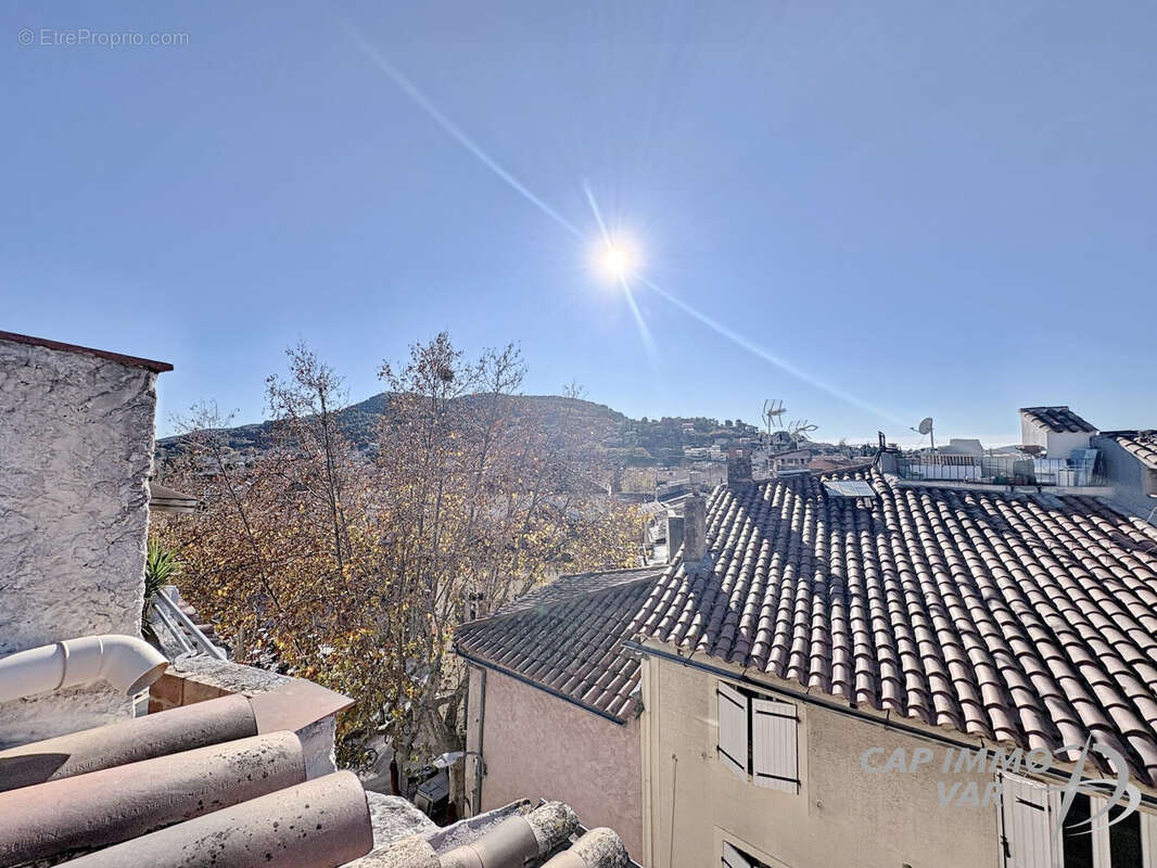 Appartement à LE BEAUSSET