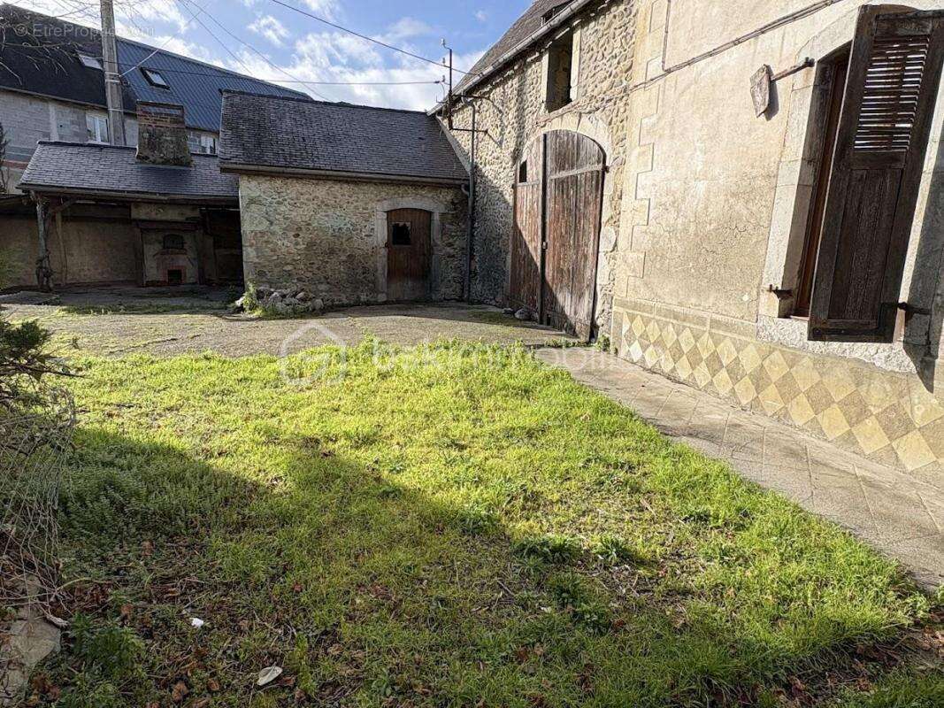 Maison à OSSUN