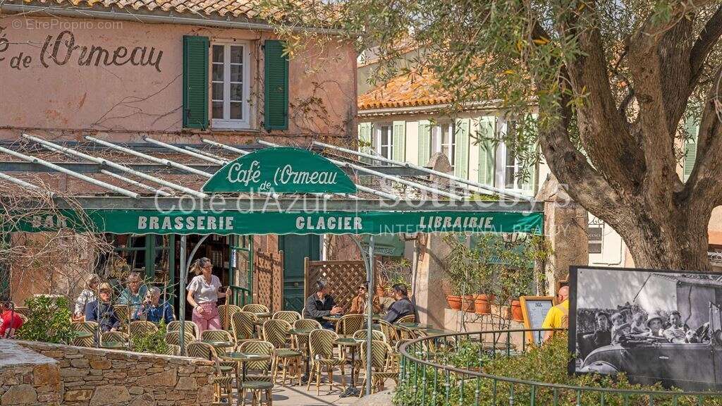 Appartement duplex 4 pièces vue mer, au cœur du village historique de Ramatuelle – Exclusivité - photo 14