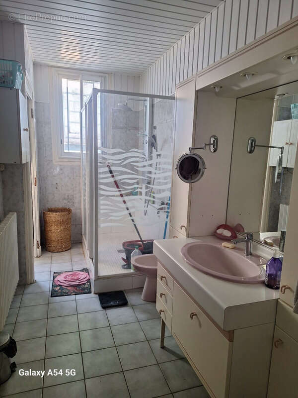 Authentique longère avec jardin, dépendance et 4 chambres   Au cœur de Sauveterre-la-Lémance - photo 11