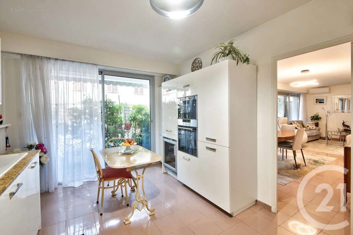 Appartement à NICE