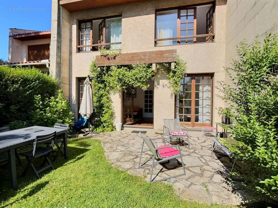 Maison à RIS-ORANGIS