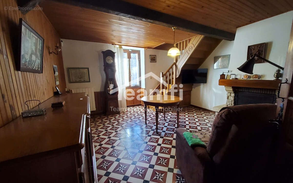 Maison à GAGNIERES