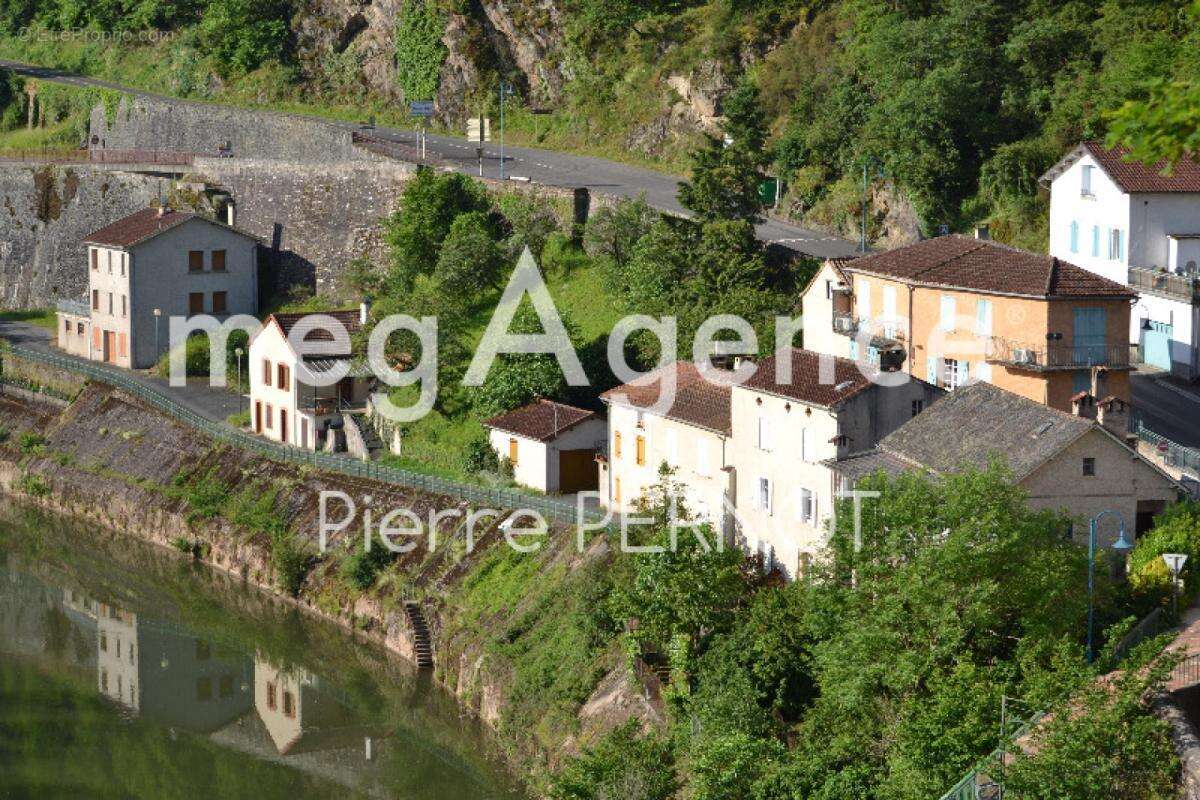 Immeuble avec Café Restaurant et chambres d'hôtes en Vallée du Tarn - photo 4