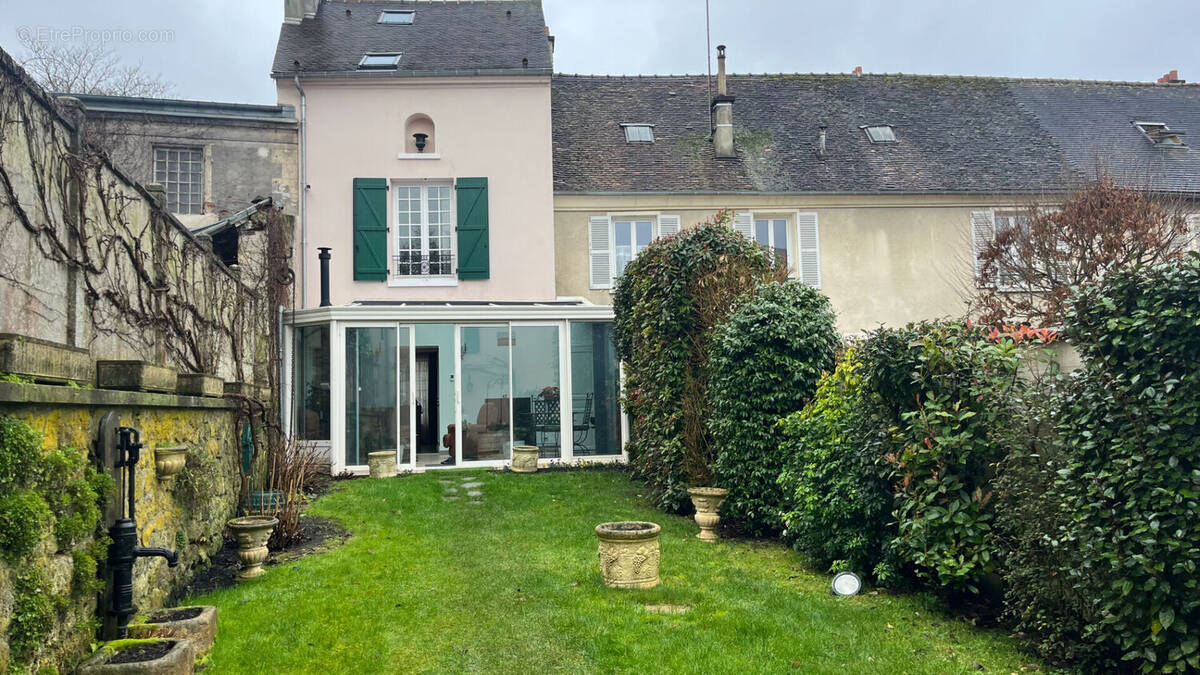 Maison à LUZARCHES