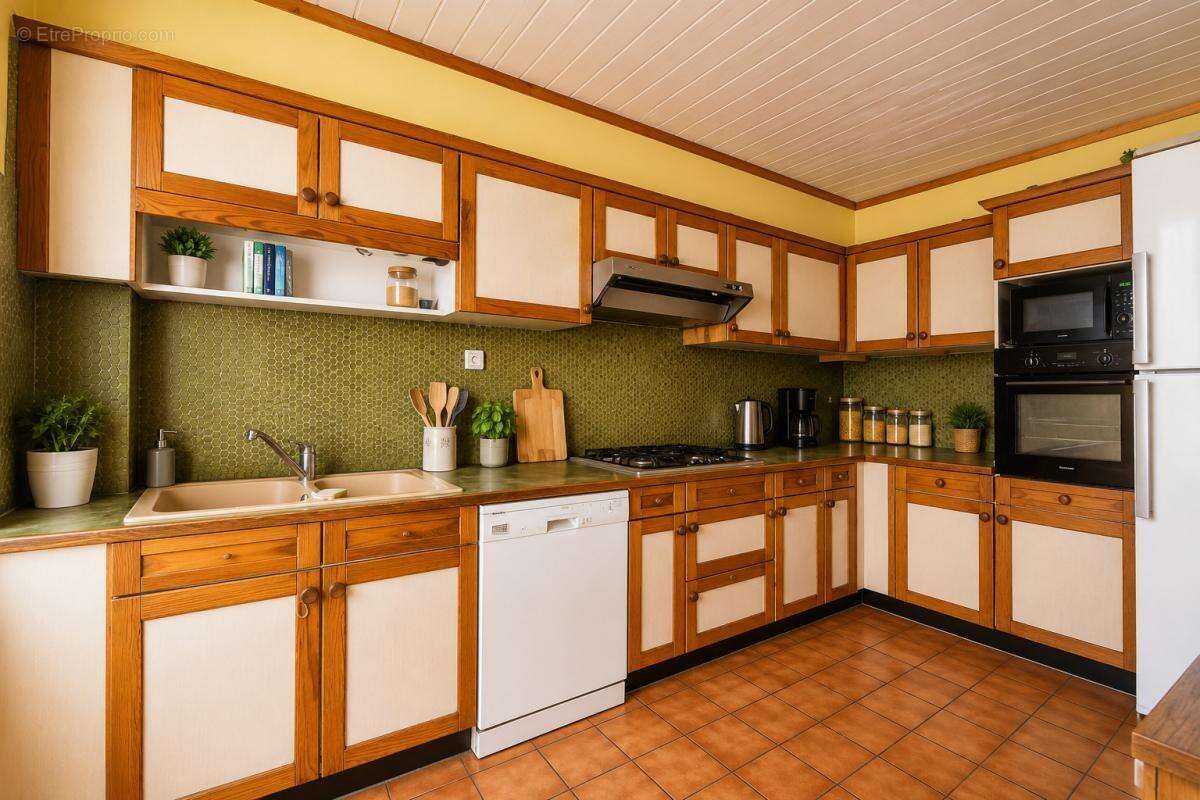 Maison de 270m2 sur 3,50 ares à Lembach - photo 4