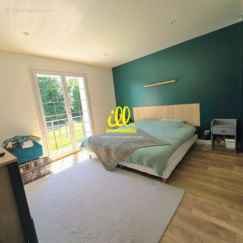 Maison 263 m² à Charleville-Mezieres  - photo 8