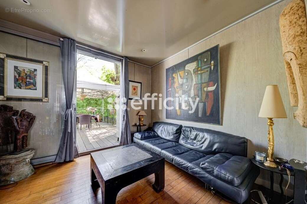 Maison à ISSY-LES-MOULINEAUX