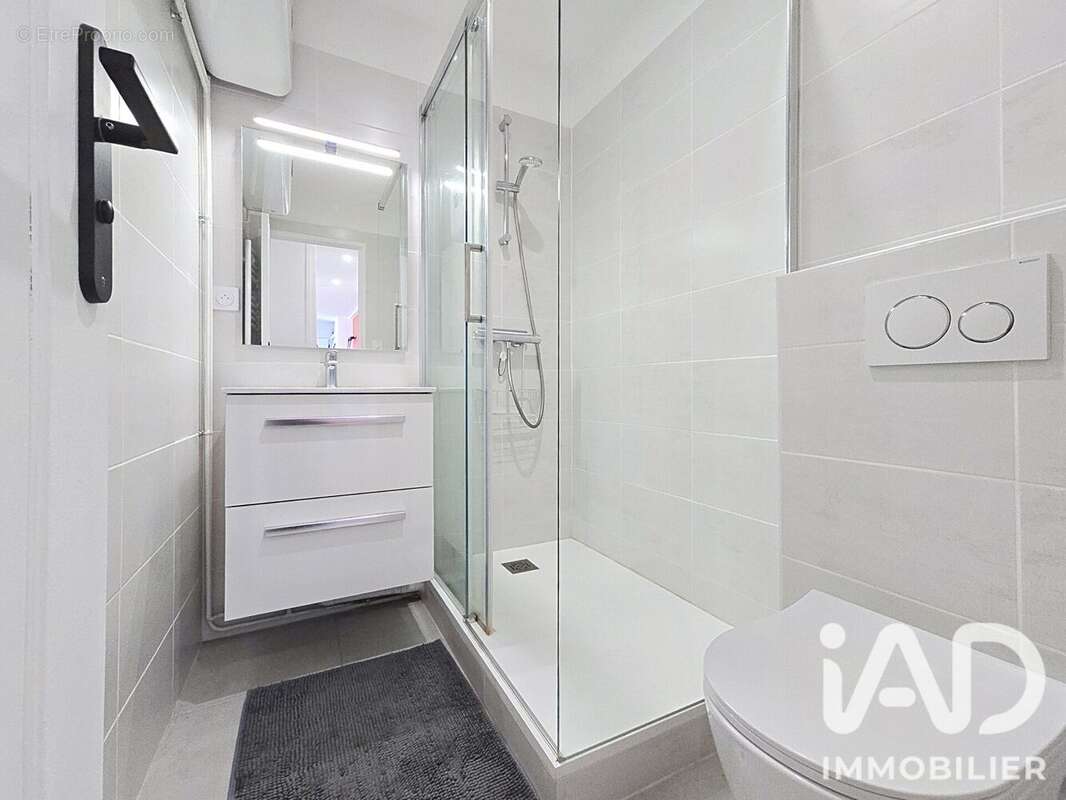 Photo 9 - Appartement à LA GARENNE-COLOMBES