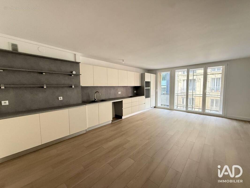 Photo 1 - Appartement à PARIS-15E