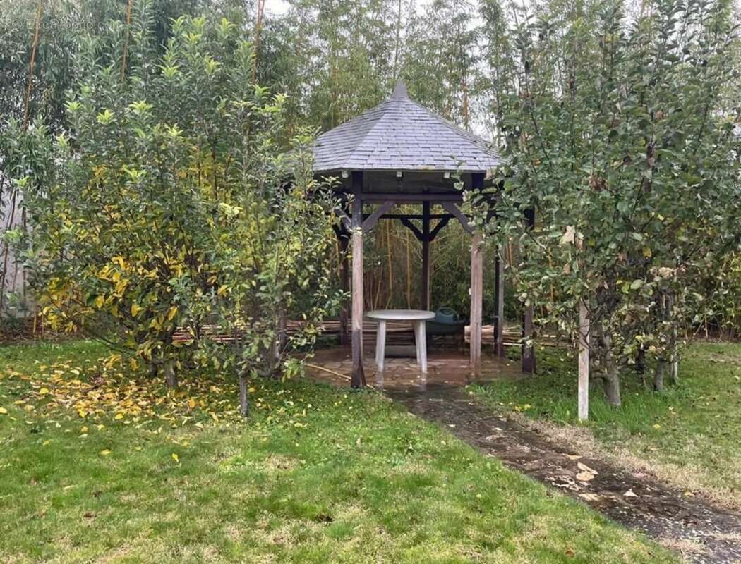 Appartement à SAINT-MAUR-DES-FOSSES