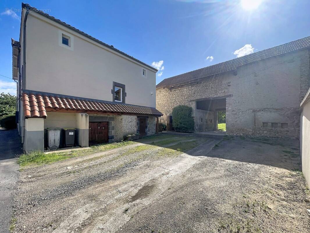 Maison à BEAUREGARD-VENDON
