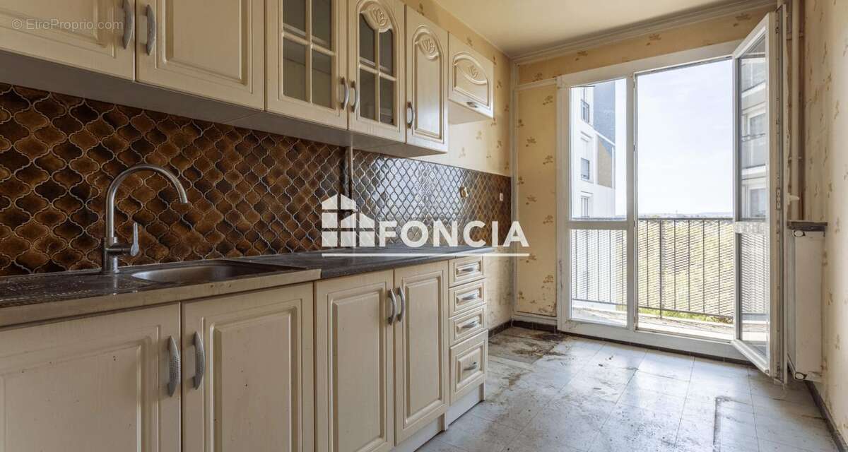 Appartement à VIRY-CHATILLON