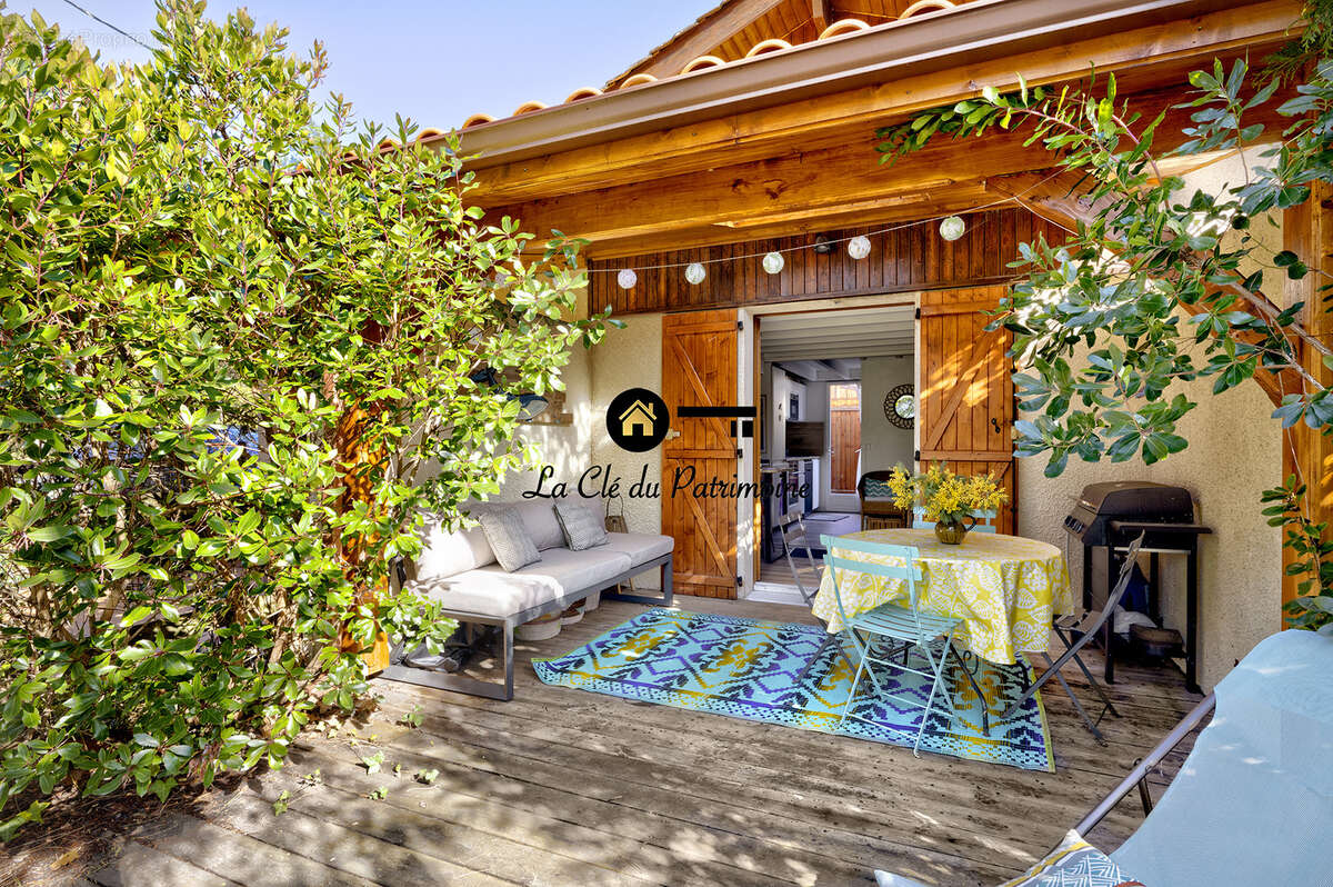 Maison à VENDAYS-MONTALIVET