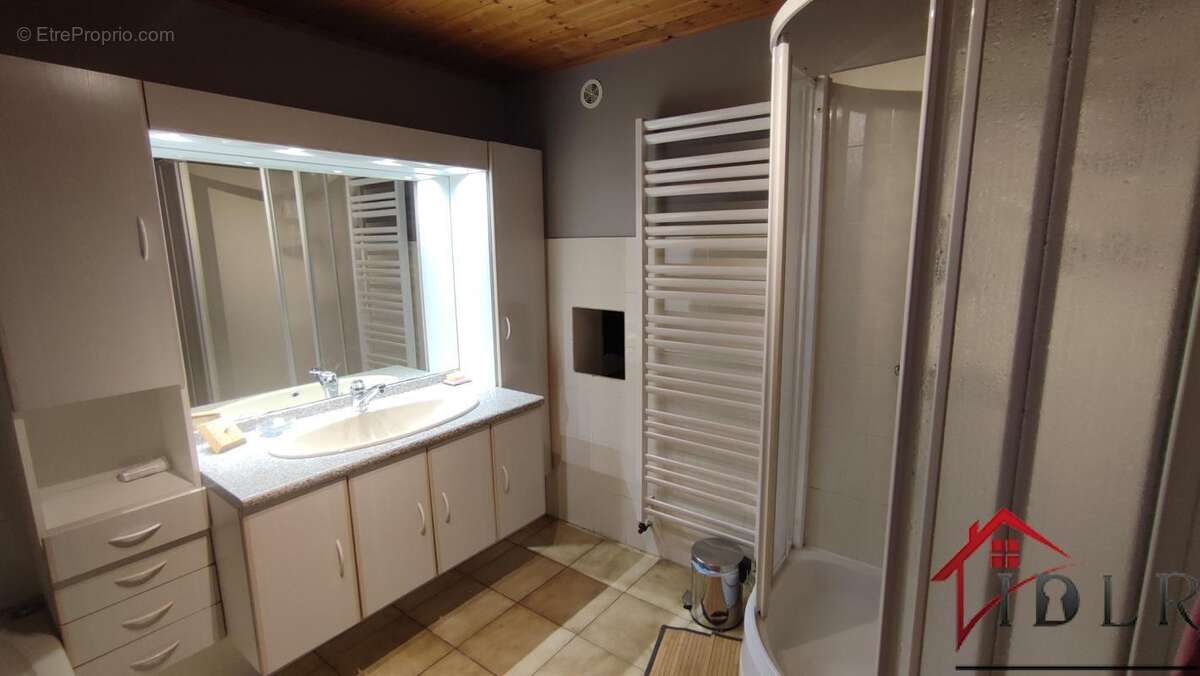 Appartement à LES FINS