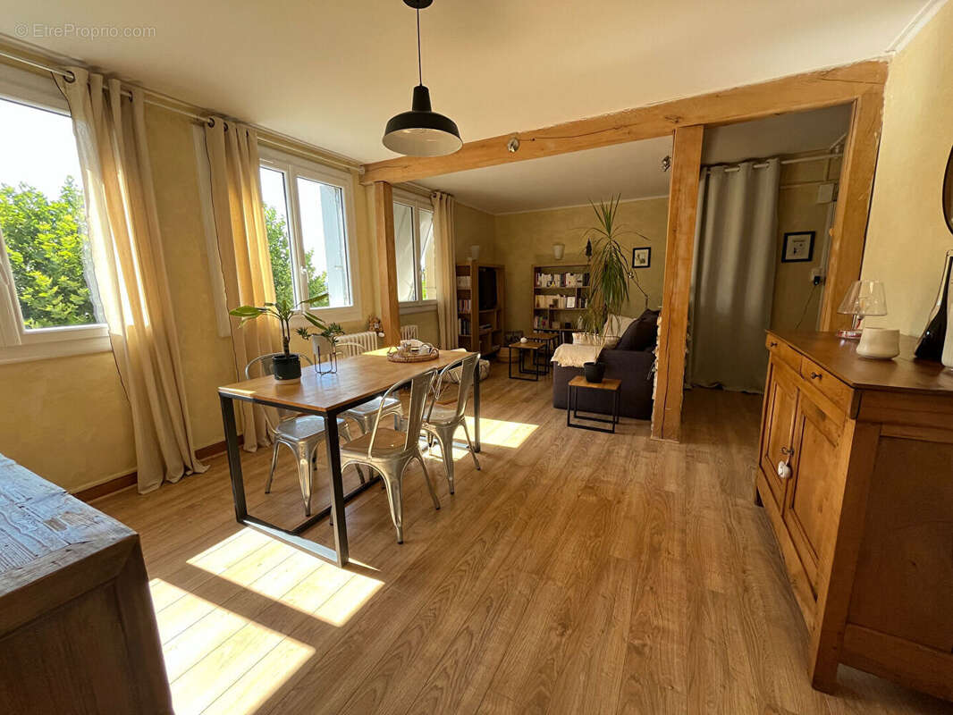 Appartement Aurillac - 3 pièce(s) - 72,10 m2 - photo 3