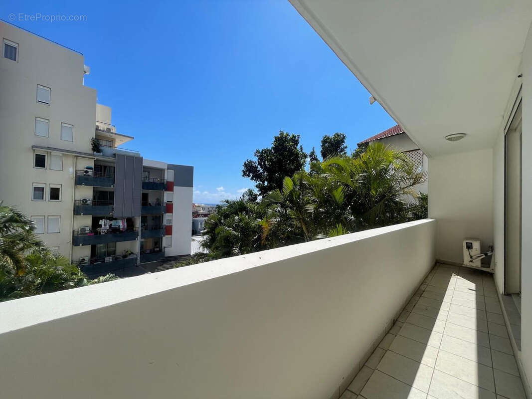 Appartement à SAINT-DENIS