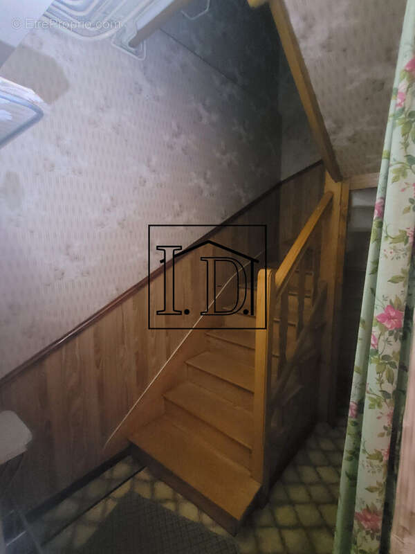 escalier - Maison à BERGERAC