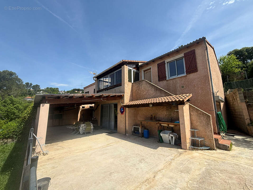 Maison à PIERREFEU-DU-VAR